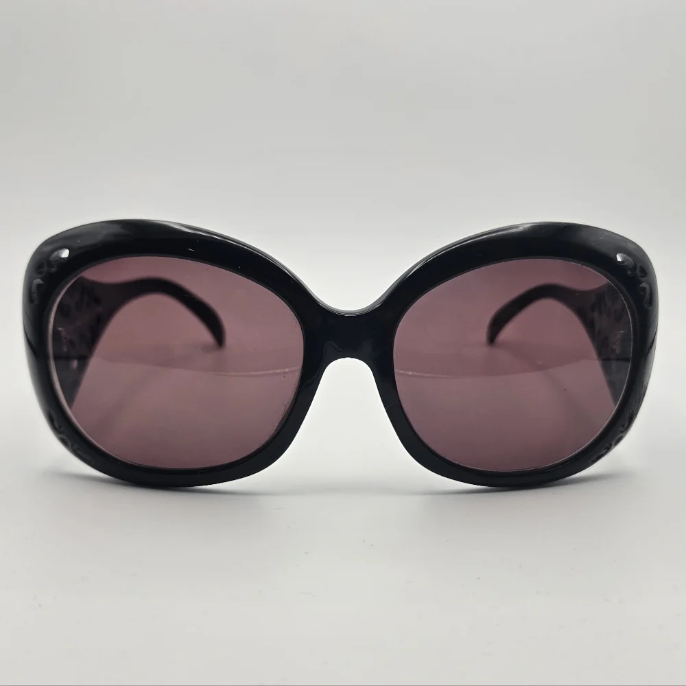 Fendi Black Sunglasses with Rose Lenses - Picture 1 of 6